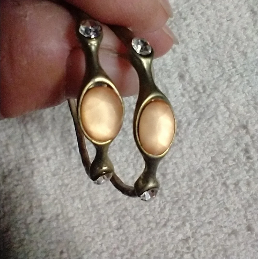 Goldtone peach crystal hoop earrings